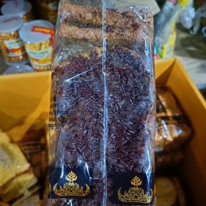 

Roker Coklat Monika - Kue Basah Cokelat Premium Stok Terbatas