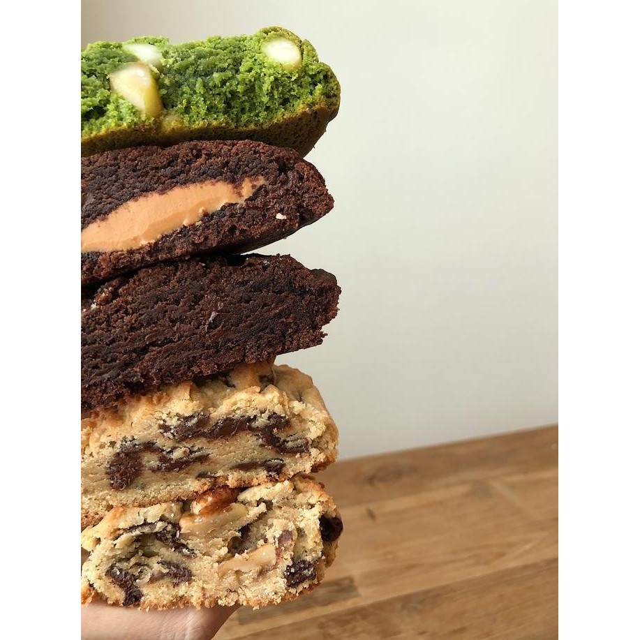 

Buttera Bakeshop Soft Baked Cookies Lembut Premium Snack Stok Terbatas