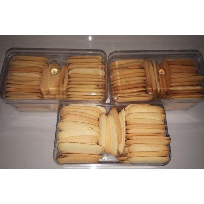 

Lidah Kucing Wisman Premium Kue Kering Renyah Mentega Asli Stok Terbatas
