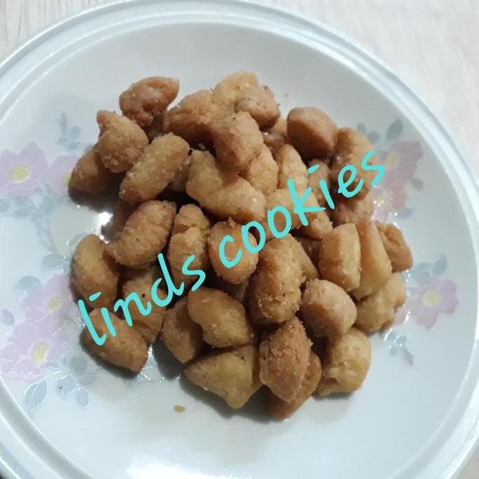 

Kue Biji Ketapang Wijen Toples 250gr Renyah Gurih Homemade Stok Terbatas