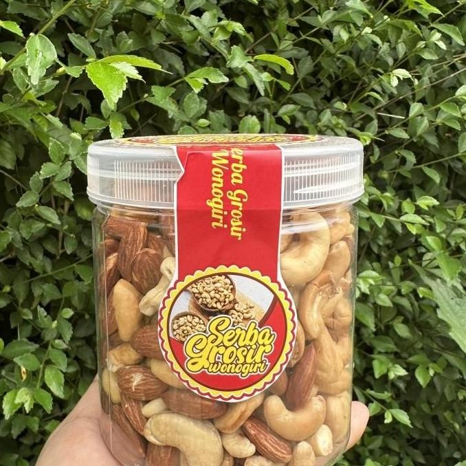 

(500 Gram) Mix Nuts Almond Panggang Dan Mete Asli Wonogiri Pasti Promo