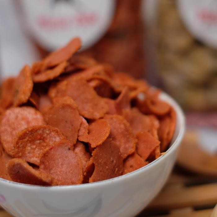 

FF Keripik Sosreng Sosis Goreng Mang Ade Kemasan 50 gram Merah Pedas Food Lada Snacks Cemilan Asin Kripik