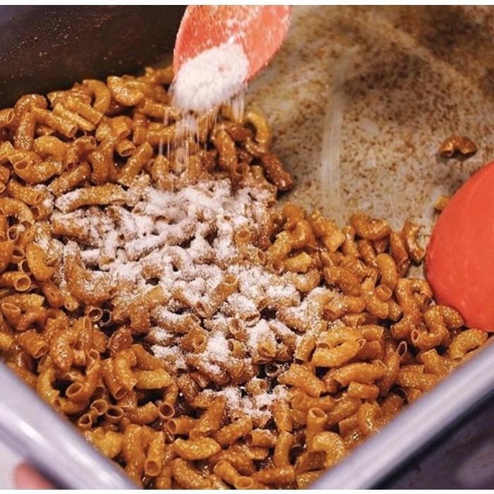 

FF Makaroni cikruh 500g Daun Jeruk Camilan Asin Pedas Makanan Camilan - Spices Food Snack Cemilan Keripik Kripik Kripik