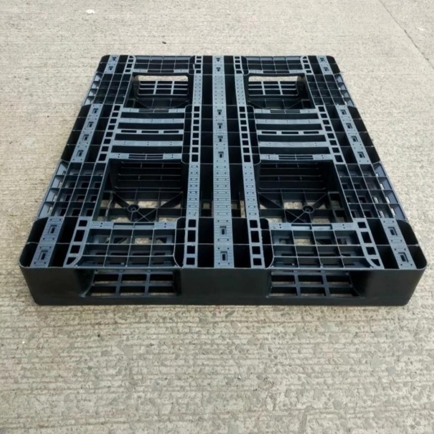 

Pallet Plastik Bekas Kondisi 100 % Seperti Baru Garansi