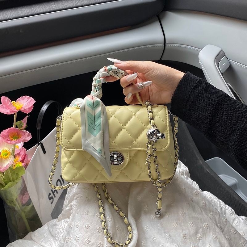 Tas Wanita Gaya Baru Rantai Berlian Gaya Chanel Tas Tangan Sederhana Tas Selempang