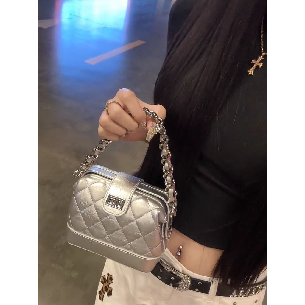 Tas Wanita Tas Kotak Rantai Quilted Tas Klip Baru Tas Selempang Sederhana Gaya Chanel Tas Bahu