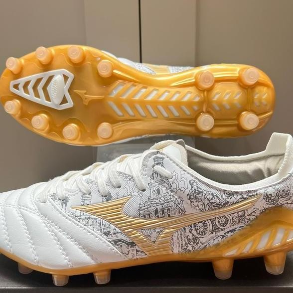 Sepatu Bola Mizuno Morelia Neo 3 Sergio Ramos White Gold Fg