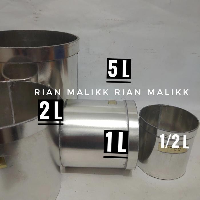 

(Diskon) 1 Set Takeran Beras Literan Beras Isi 2 Ukuran 1 & 2 Liter Bestseller