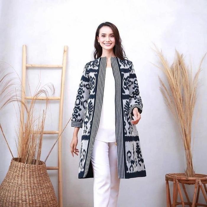 FSF outer kimono wanita tenun ikat