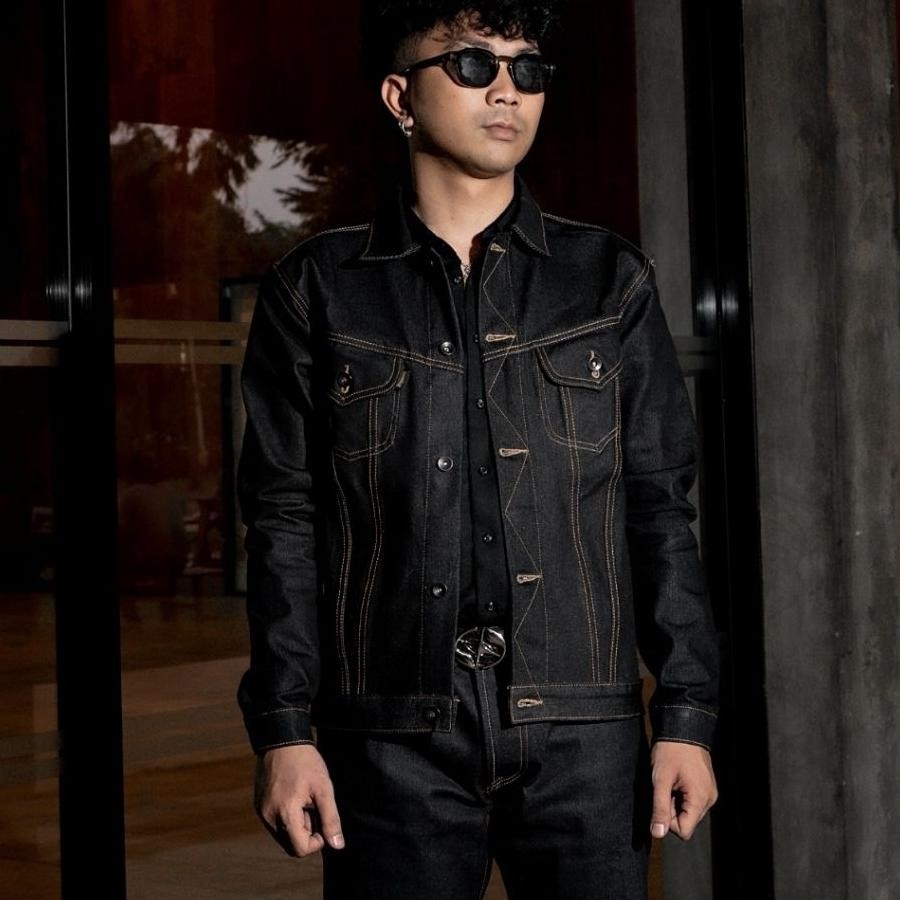 27. Raw Denim 16Oz Phantom Jaet Type Iii Free Refresher