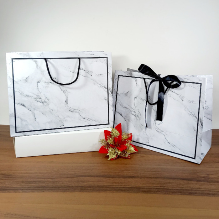 

Paperbag Motif Marmer Uk. 32,5 x 25 x 14 cm