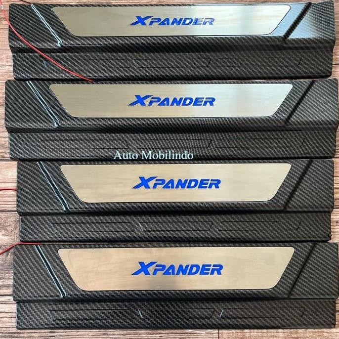 Sillplate Samping Led Carbon Xpander / Sillplate Led Pintu Xpander Terbaik