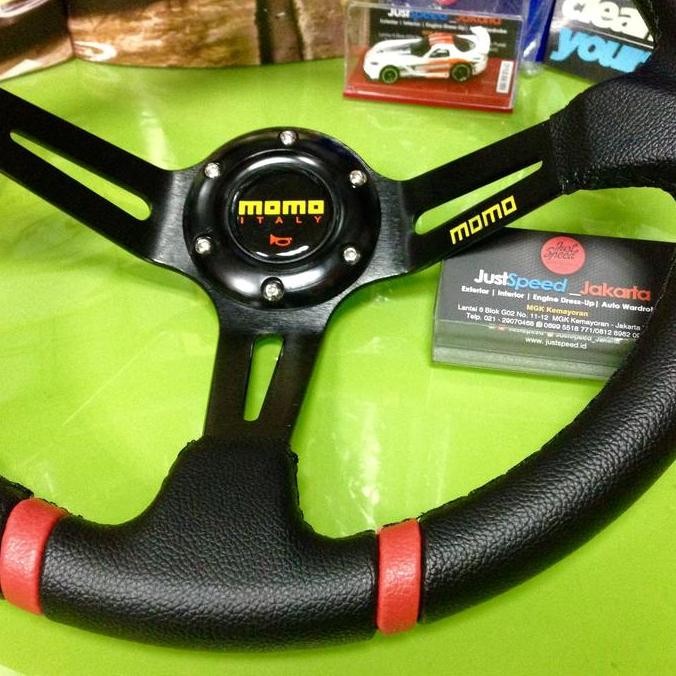Stir Racing Momo Drifting Italy Leather