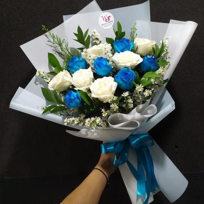 bunga buket mawar biru | mawar fresh | nuansa biru