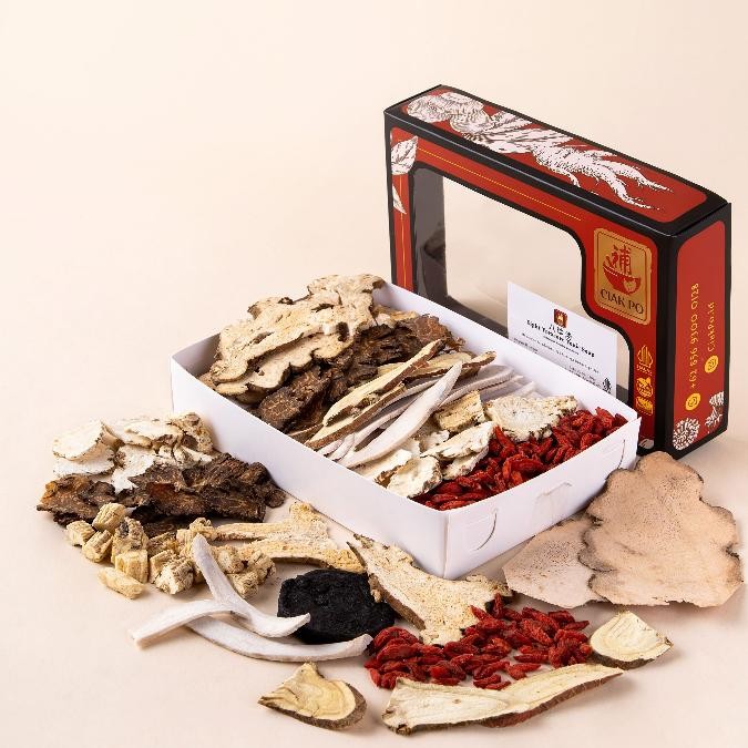 

Ciak Po Ciakpo Tim Ayam Obat Eight Treasure Tonic Soup