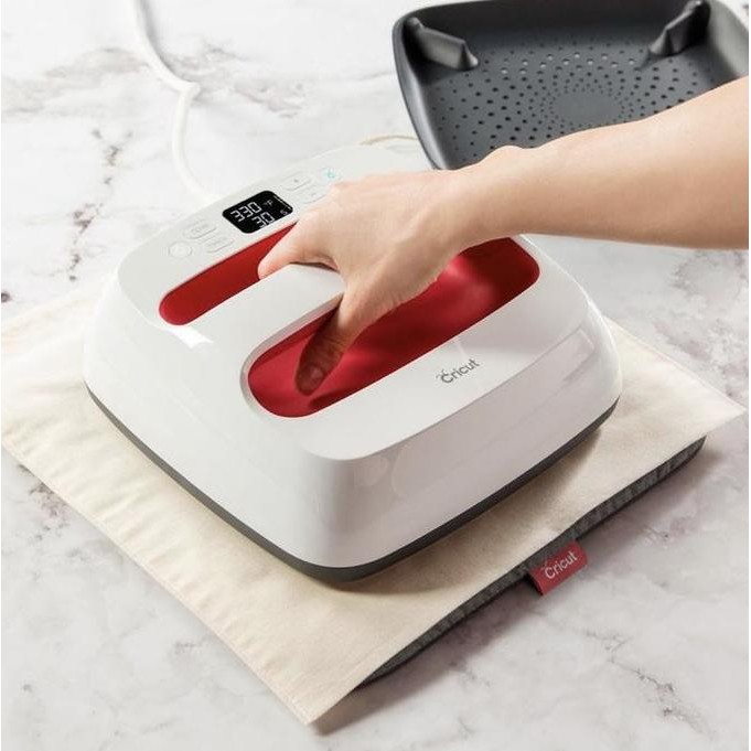 

Cricut Easypress 2 9x9 Raspberry UK | Heat Press | Portable