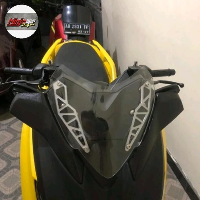 Garnish Bracket Winshield Visor Xmax Old Hemat