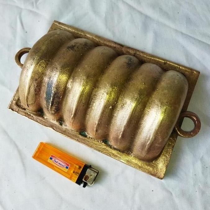 Pajangan Cetakan Kue Pukis Kuningan 6 lobang