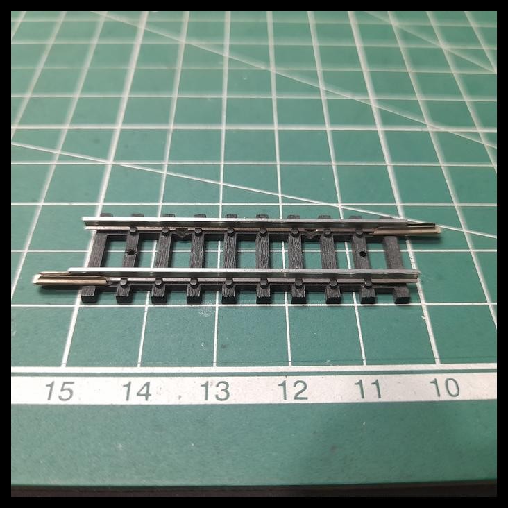 

BEST DEAL TRIX N GAUGE - GLEISE / TRACK / REL KODE 4907 PANJANG 50MM TR04 !!!!!!