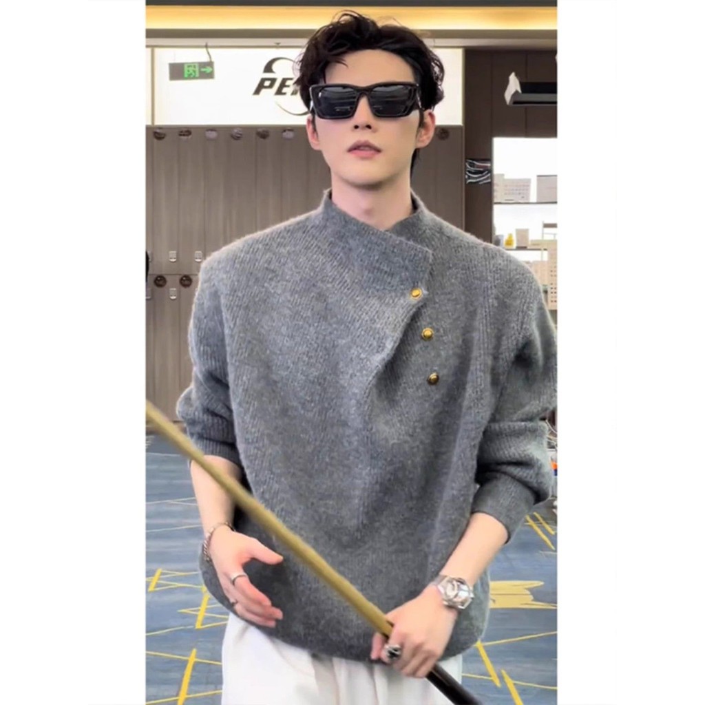 Sweater Rajut Pria Trendy dengan Kancing Tidak Teratur Leher Tinggi