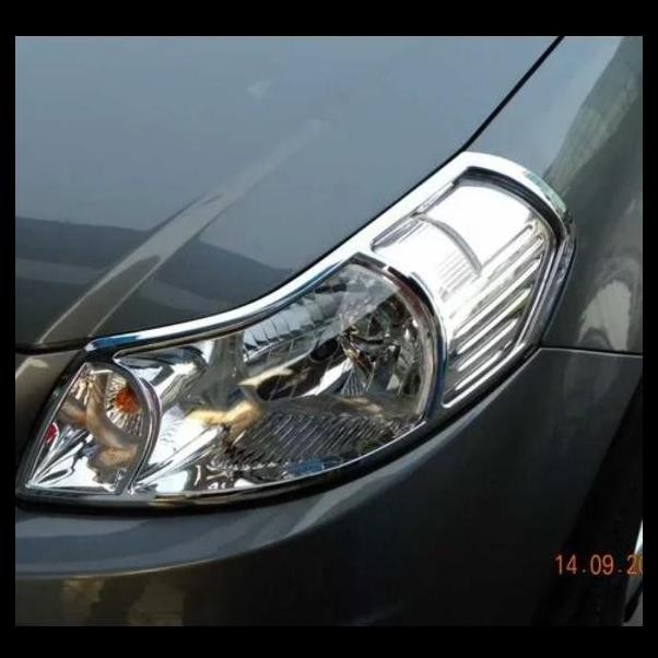 TERBARU GARNISH LAMPU DEPAN SX4 X-OVER CRHOME 