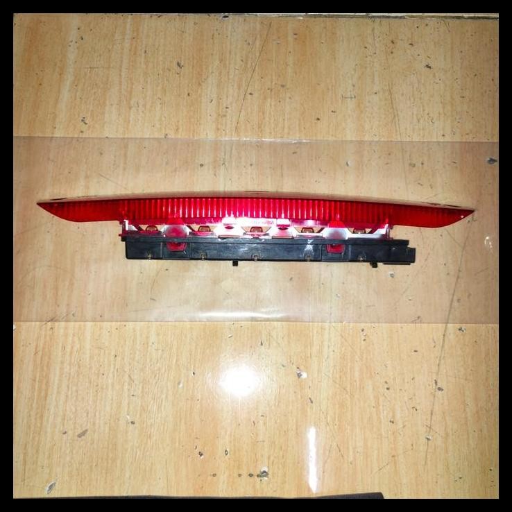 TERBARU FORD GENUINE PARTS LAMPU SPOILER ATAS FORD FOCUS MK2 
