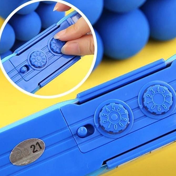 

CodKuromi Sanrio Kunci Kotak Alat Tulis/Kotak Pensil Pola Kartun Rautan Kapasitas/Tempat Pensil Dua Lapis Multifungsi Untuk Anak Lucu/Kuromi Seri Pensil Kasus Troli Kotak Alat Tulis Stationery New Stok