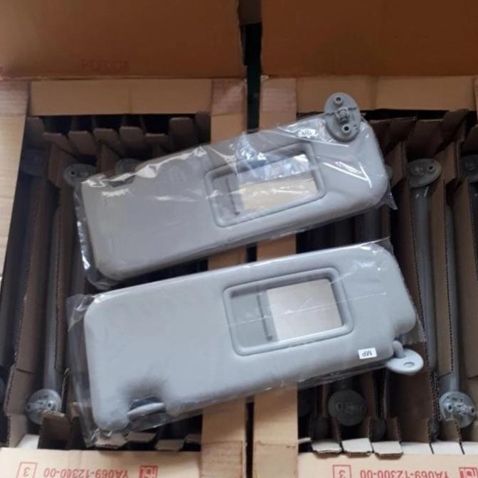 TERMURAH - di jual sunvisor innova reborn