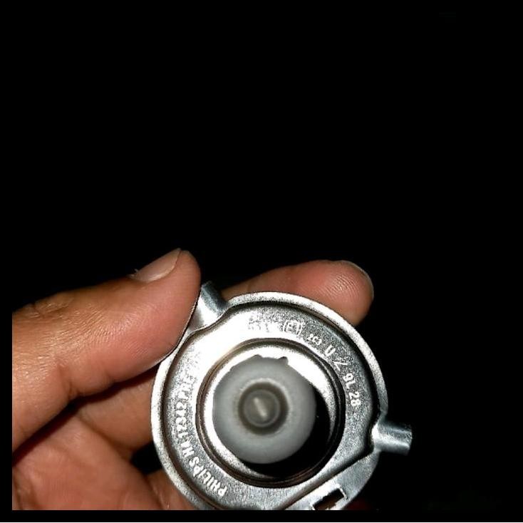 TERBARU BOHLAM LAMPU DEPAN HEAD LAMP H4 AVANZA / XENIA / INNOVA / AGYA / SIGRA 