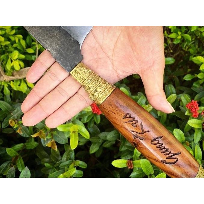 

Produk Jasa Ukir Nama Di Gagang Blakas Atau Mutik