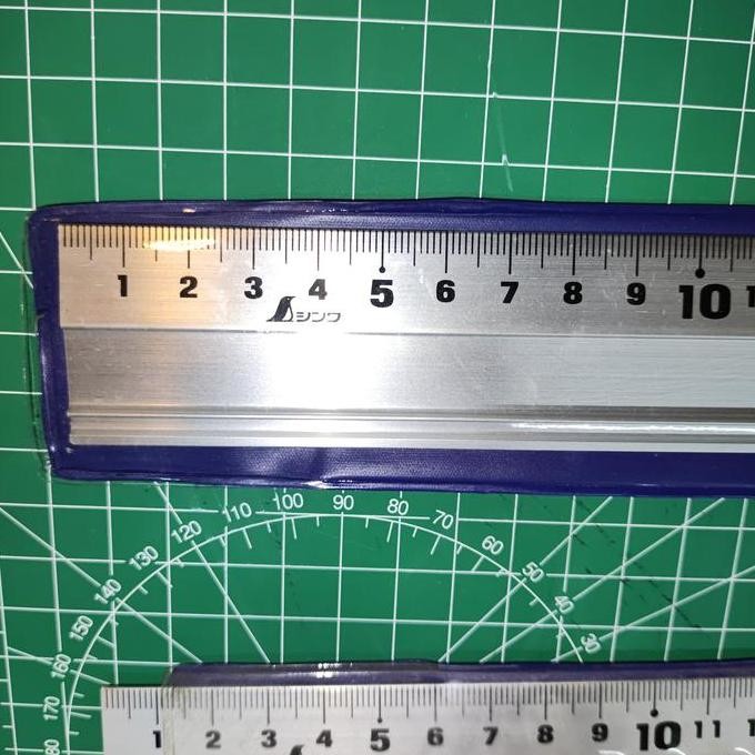 

Shinwa Penggaris Anti Slip 1000Mm 1M Aluminum Cutting Guide 65382 New Stok