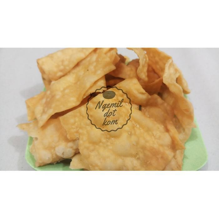 

LM KERIPIK BAWANG 500gr / KERIPIK PANGSIT / KRIPIK BAWANG GURIH