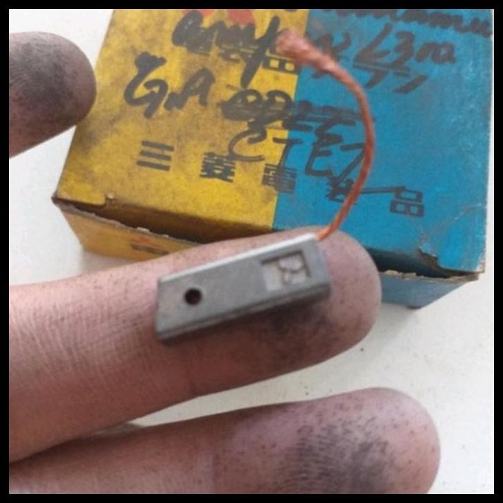 TERMURAH ARANG DINAMO AMPER L300 BENSIN ORIGINAL JAPAN 