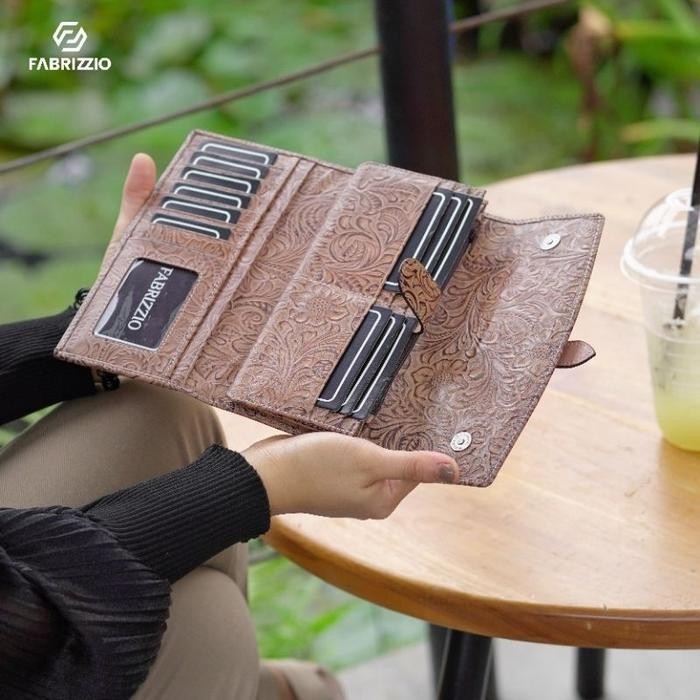 Dompet Wanita Etnik Kulit Asli Kode : Gayatri