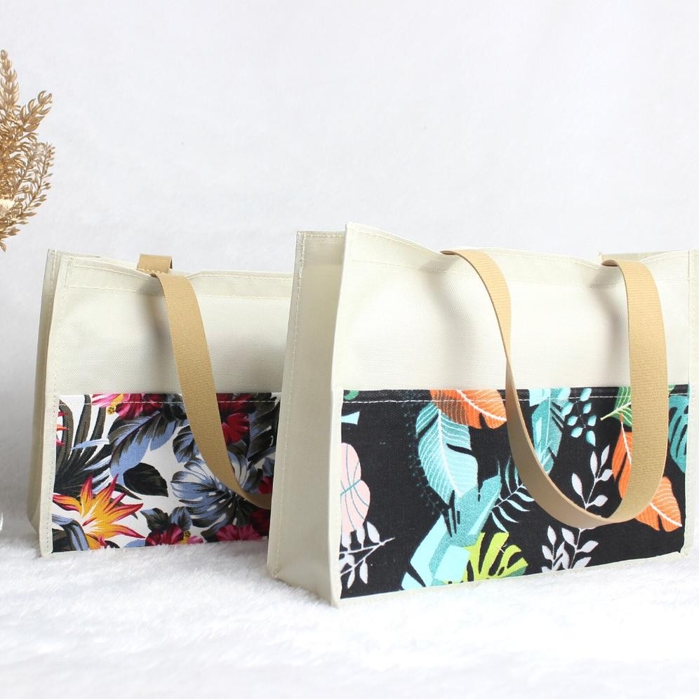 

rt-342 tg-342 [100% FOTO ASLI] Tas Kanvas Kombinasi Kotak / Tas Kanvas Simple Kotak / Tas Wanita Premium Kotak Souvenir / Tas Serbaguna Kombinasi Berkualitas Terlaris Viral Terlaris