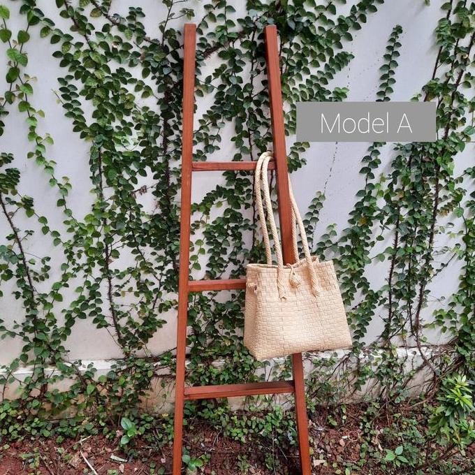 ready Tangga Kayu Aesthetic / Tangga Dekorasi