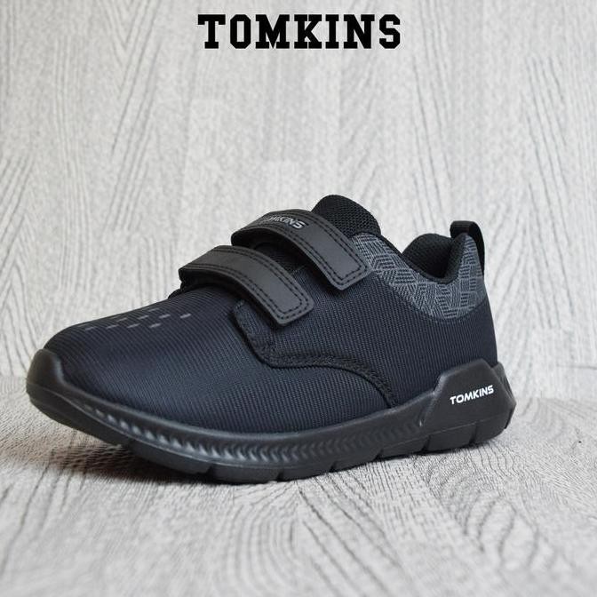 TOMKINS Turpin - Hitam Sepatu Sekolah Anak