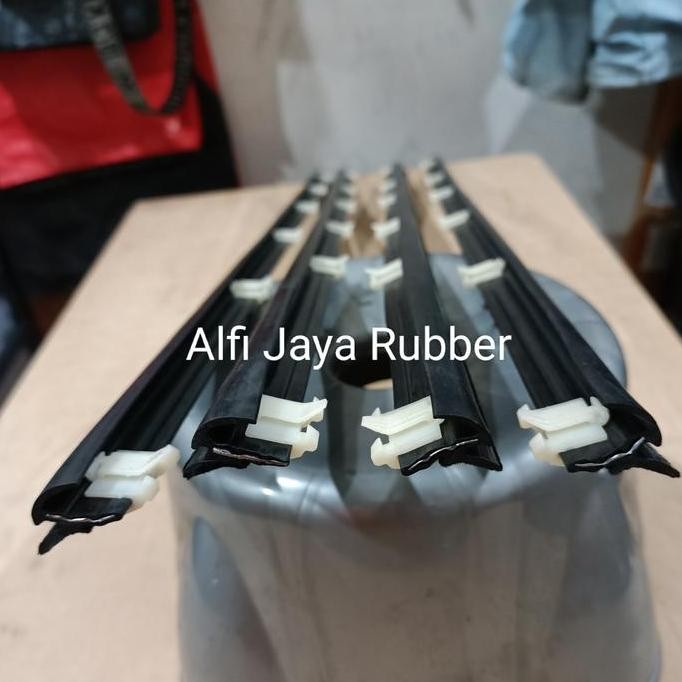 ready Pelipit kaca mobil Kijang Super/Kapsul