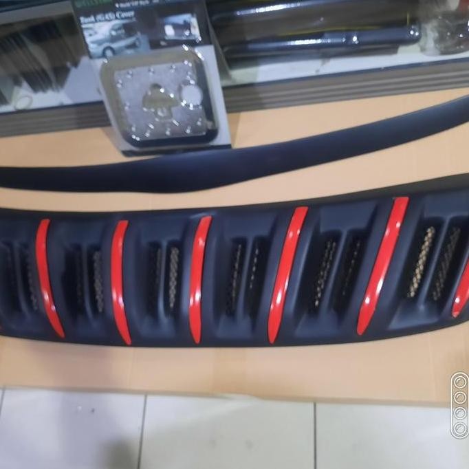 Grill Innova 2005 - 2008 prado