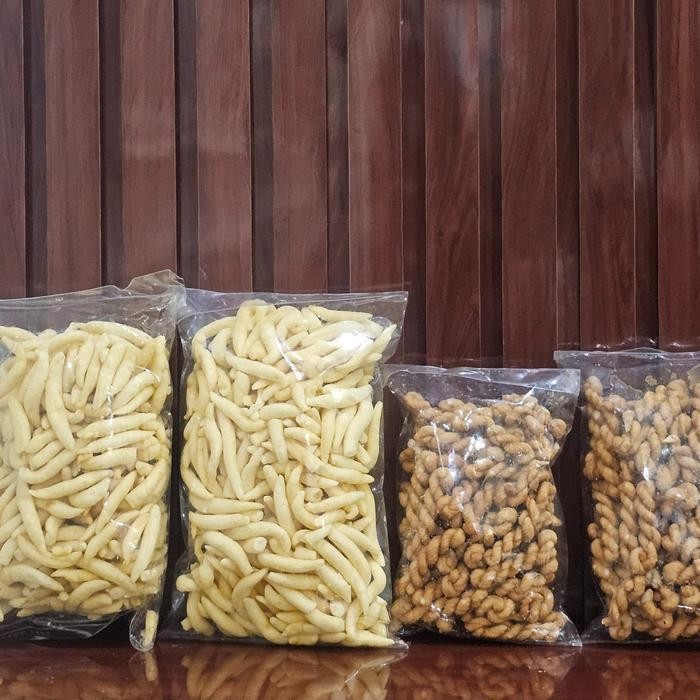 

Paket Campur 8 Keripik Telur Gabus X 2 Bungkus Kue Kepang X 2 Bungkus