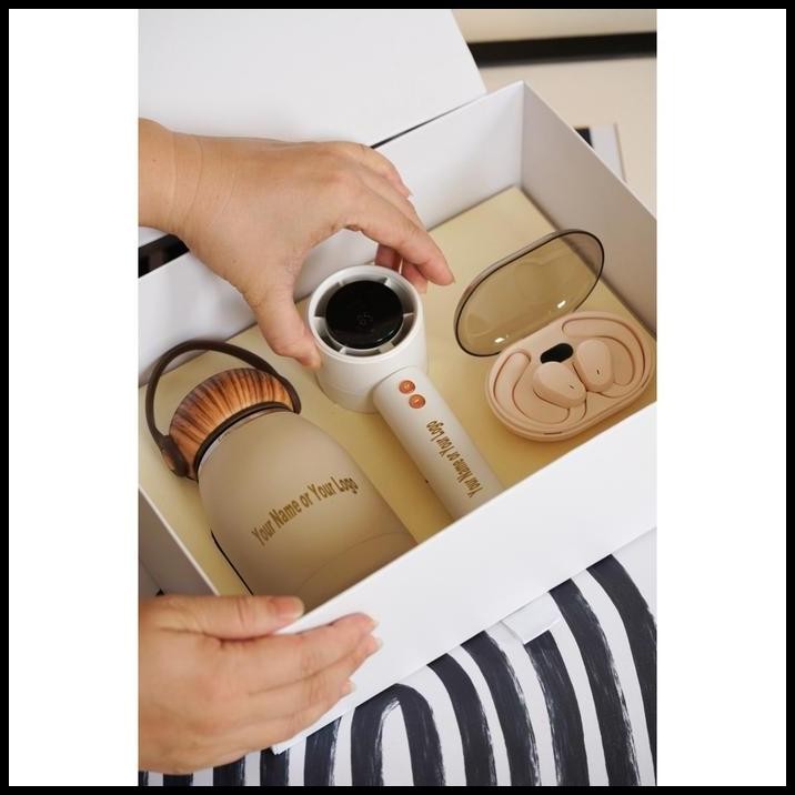 

MOSCOW - hampers corporate/corporate hampers/custom hampers kantor/seminar kit/souvenir kantor/custom hampers corporate/custom tumbler/farewell gift/kado teman kantor