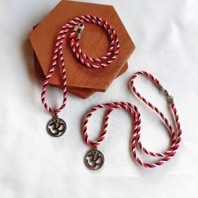 Tersedia - Kalung Tali Tridatu Bali 3 Warna Bandul Om Kara Besi Premium Asli K59