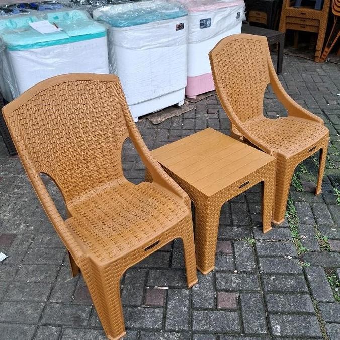 SET KURSI TERAS NAPOLLY PANGERAN 2 KURSI + 1 MEJA MEJA MAKAN PLASTIK GARDEN SET ASLI