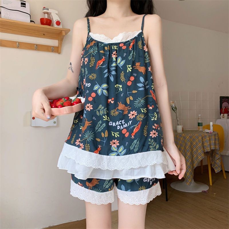 Lazy night Piyama Selempang Tipis Yang Nyaman Piyama Renda Bunga Elegan Retro Pakaian Rumah Yang Nya