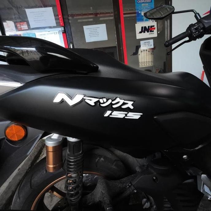 emblem yamaha nmax 155 3d timbul jepang | stiker logo nmax putih hitam orange sepasang terlaris