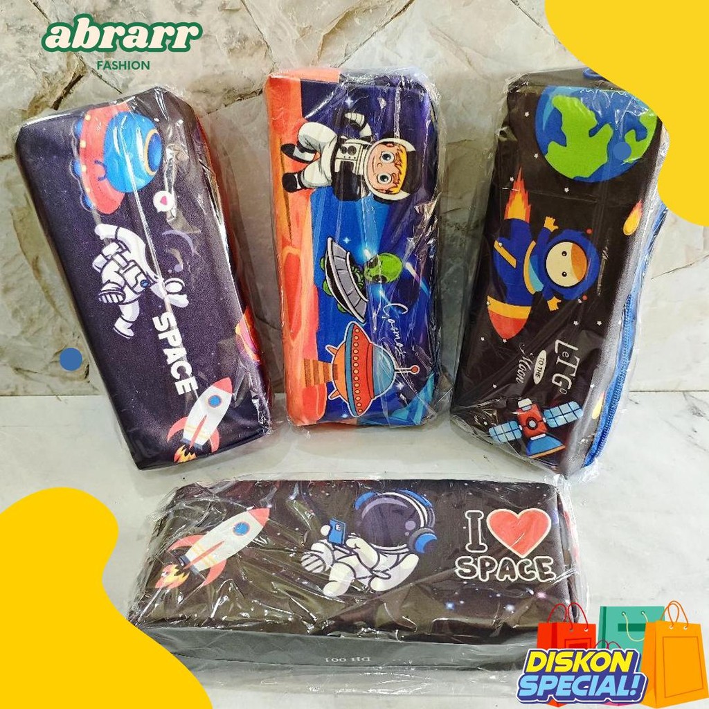 

1 Biji ( 21 X 9 X 4 Cm ) Tempat Pensil Kulit Resleting Motif Kartun Lucu Fancy / Kotak Pensil Sintesis Animal Flash Sale! Diskon Hingga 70%