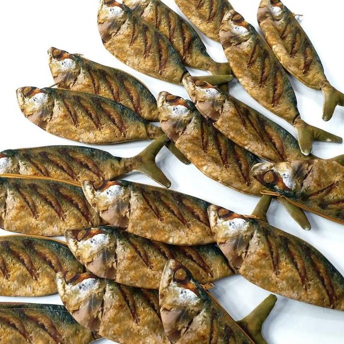 

Tempat Pensil Shrelo Ikan Kembung Goreng Viral Tiktok Back To School Sekolah Kantor Kado Kocak Penggemar Seafood