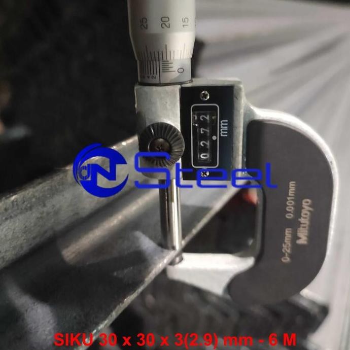 Besi SIKU 30 x 30 x 3 mm - 6 M