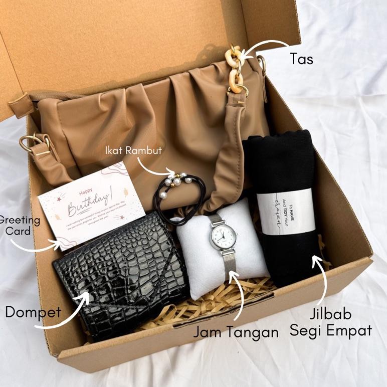 

[A6331]Hampers Gift Box Tas Kayyllaa Kado Ulang Tahun Cewek/Kado Anniversary/Kado Ayang/Kado Pacar/Kado Valentine/Kado Wedding/Kado Wisuda/Kado Ulang Tahun Cewek/Hampers Lebaran/Hampers Ramadhan/Kado Guru/Kado Mertua