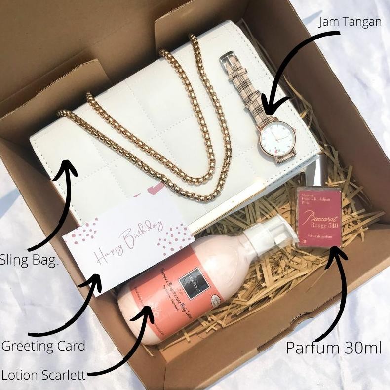 

[Scarlett] Kado 4 In 1/Kado Pacar/Kado Ulang Tahun/Kado Cewek/Kado Wedding/Kado Pernikahan/Kado Kompre/Gift Box Cewek/Gift Box Tas Cewek/Kado Tas/Hampers Scarlet/Kado Scarlett